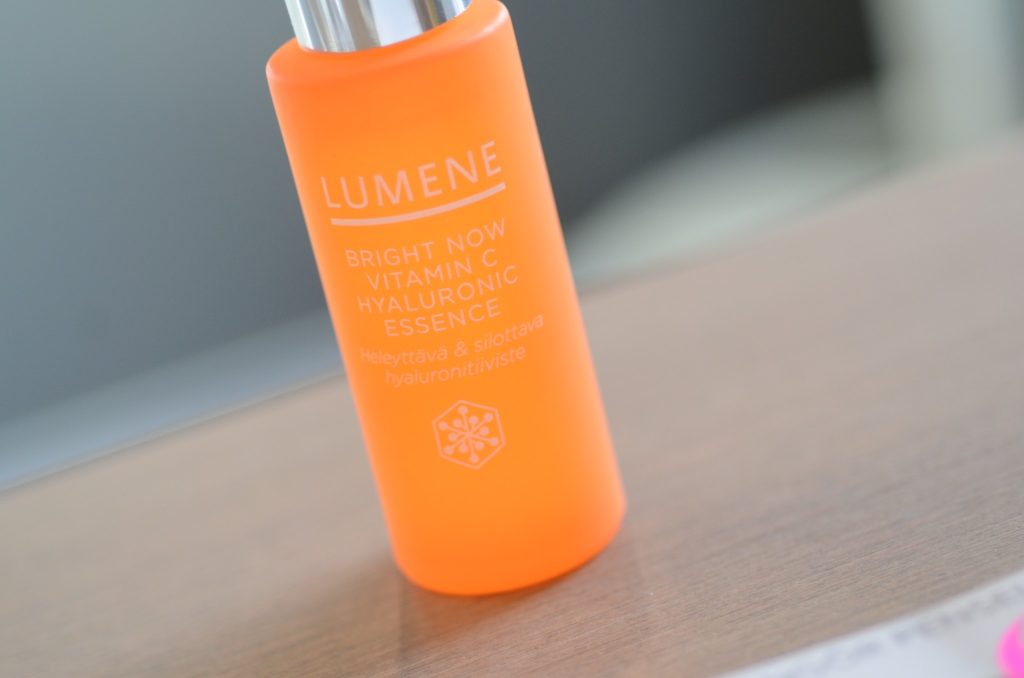 Lumene Bright Now Vitamin C Hyaluronic Essence