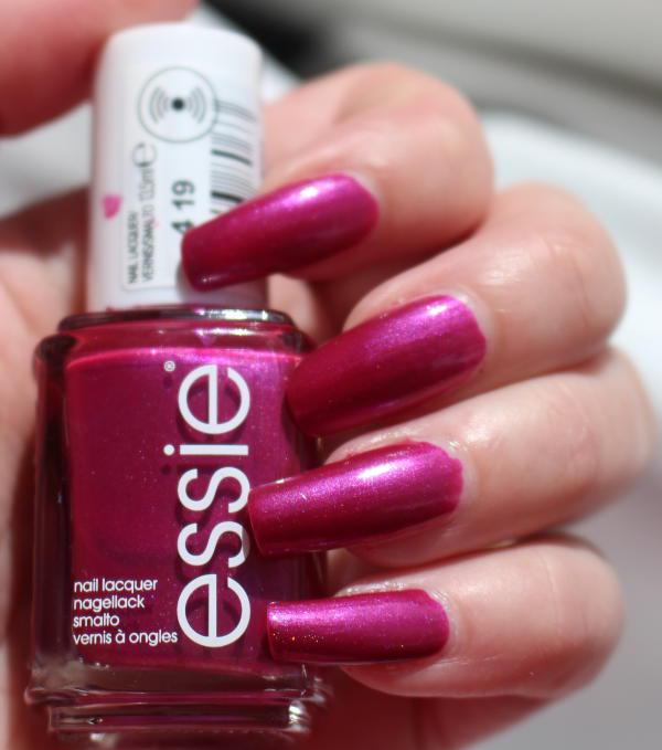 Essie Tropical lights 