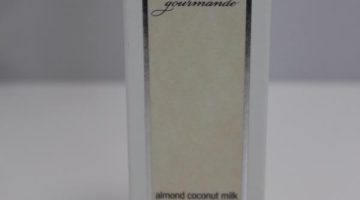 Laura Mercier Eau Gourmande Almond coconut milk