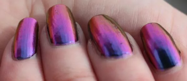 What's up Nails Multi-chrome och holographic Nail Powder - Daisy Beauty
