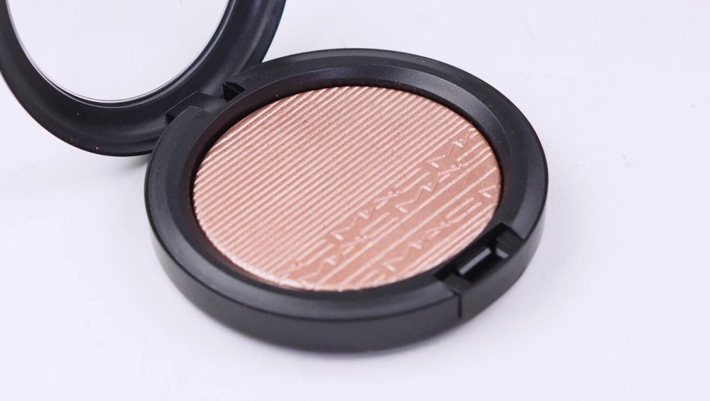 Mac Extra Dimension Skinfinish Superb