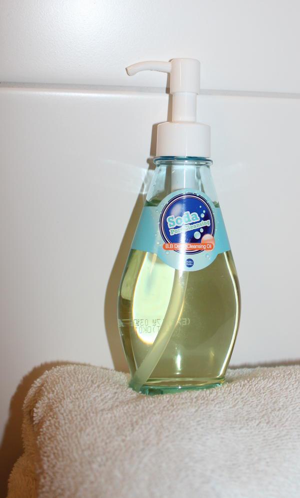 Holika Holika Soda Pore Cleansing BB Deep Cleansing oil