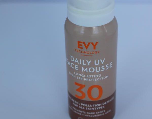 Evy Daily UV Face Mousse
