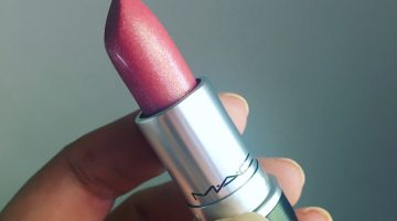 metallic lipstick
