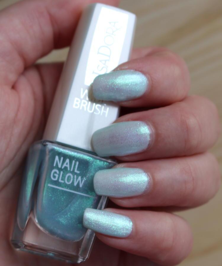 IsaDora Nail Glow 