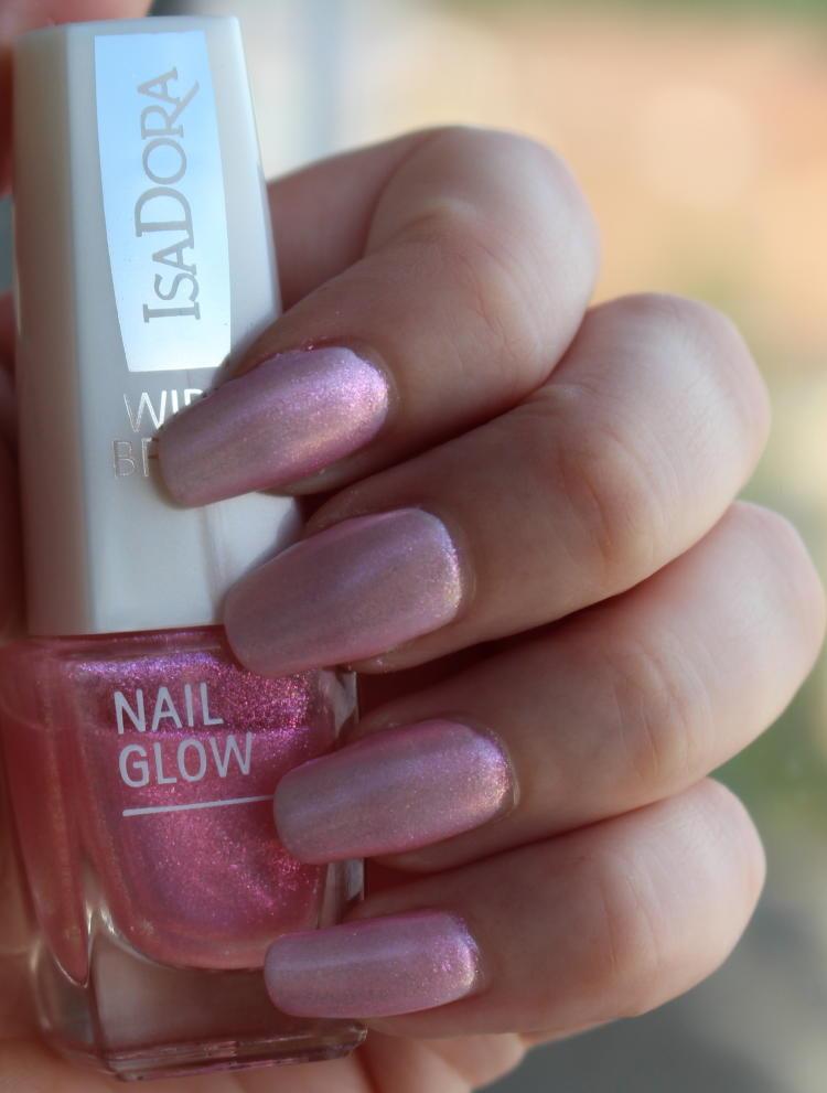 IsaDora Nail Glow 