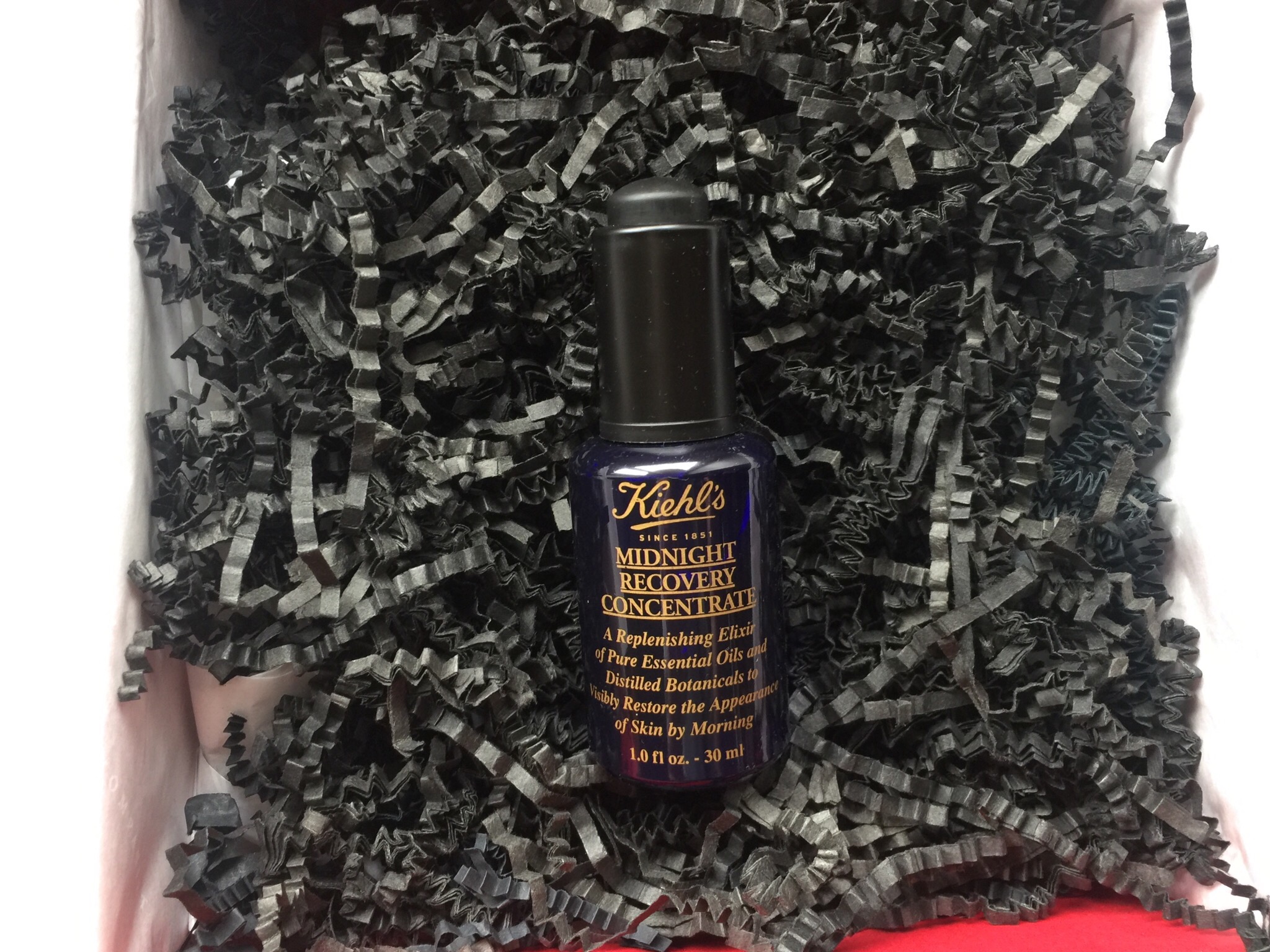 Kiehls Midnight Recovery Concentrate, 595 kr/50 ml. 