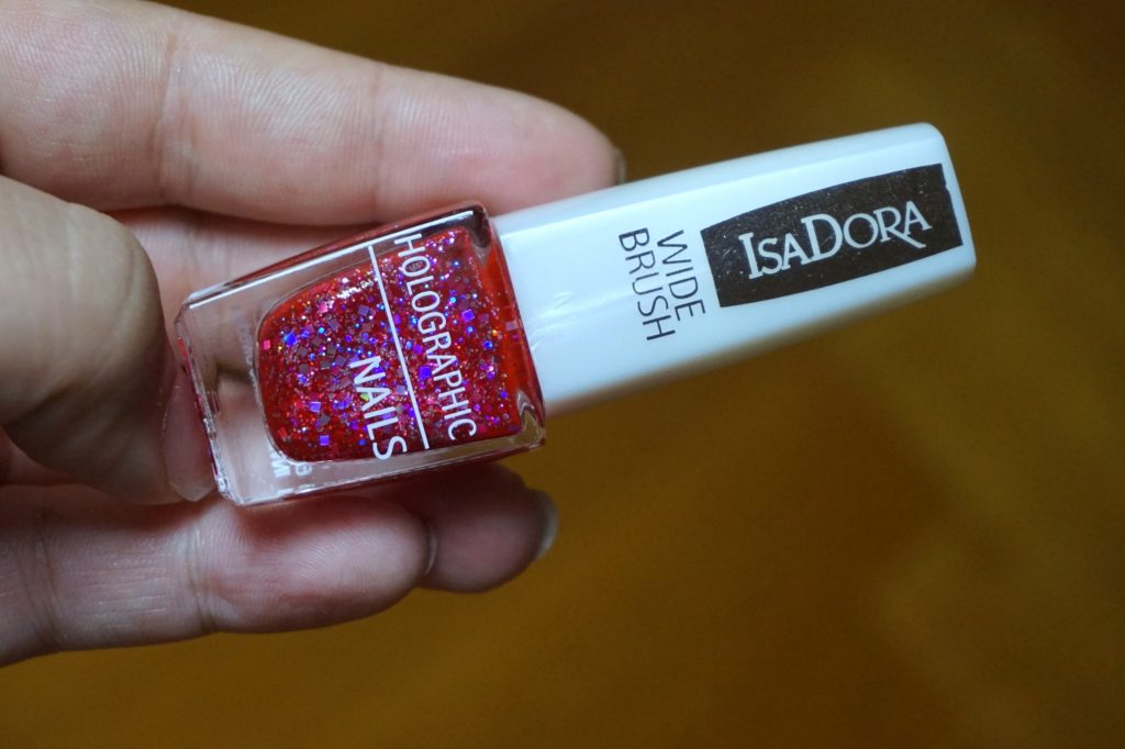 Isadora Holographic Nails