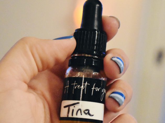 Skräddarsytt serum för Tinas Beautyresa från Glossgods