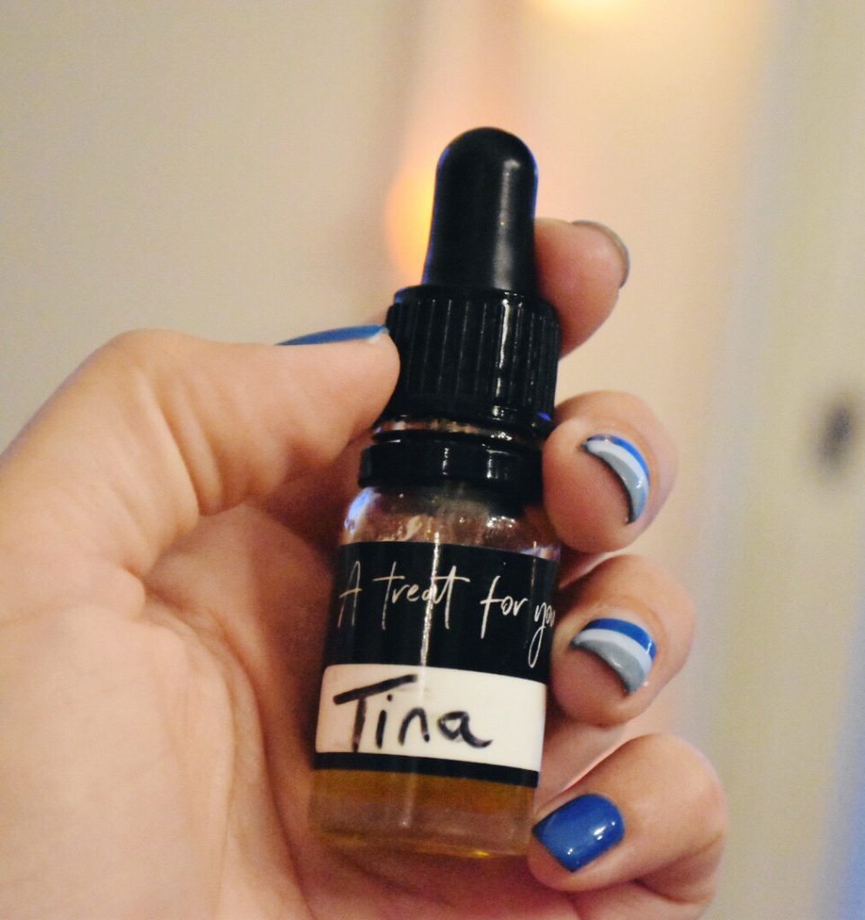 Skräddarsytt serum för Tinas Beautyresa från Glossgods