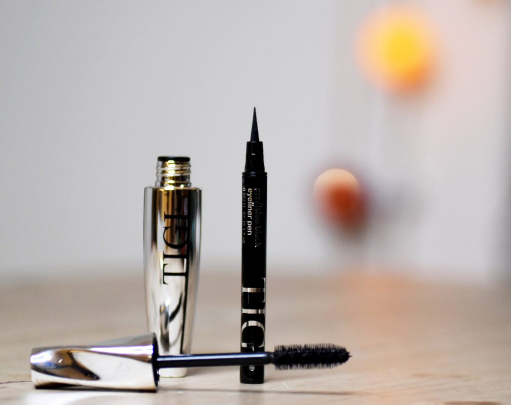 TIGI Cosmetics Precision Black Eyeliner Pen och Luxe Lash Black Mascara