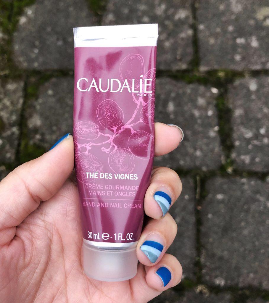 tipp-topp naglar Caudalie handkräm