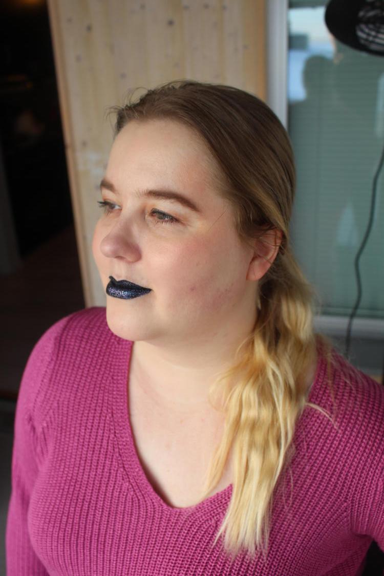 Black moon Cosmetics Glamour Ghoul
