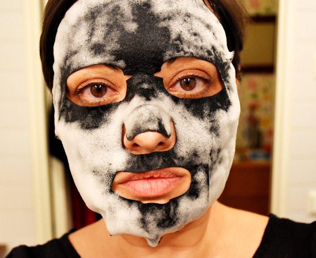 detoxifying bubbling cleansing mask