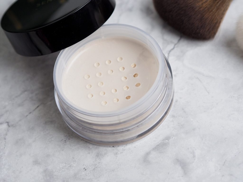 Sensai Translucent Loose Powder