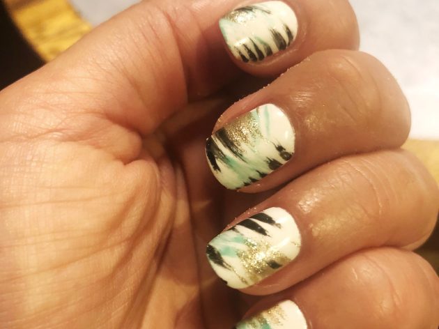 Brushstroke Manicure, nya naglar hos Frida Selkirk