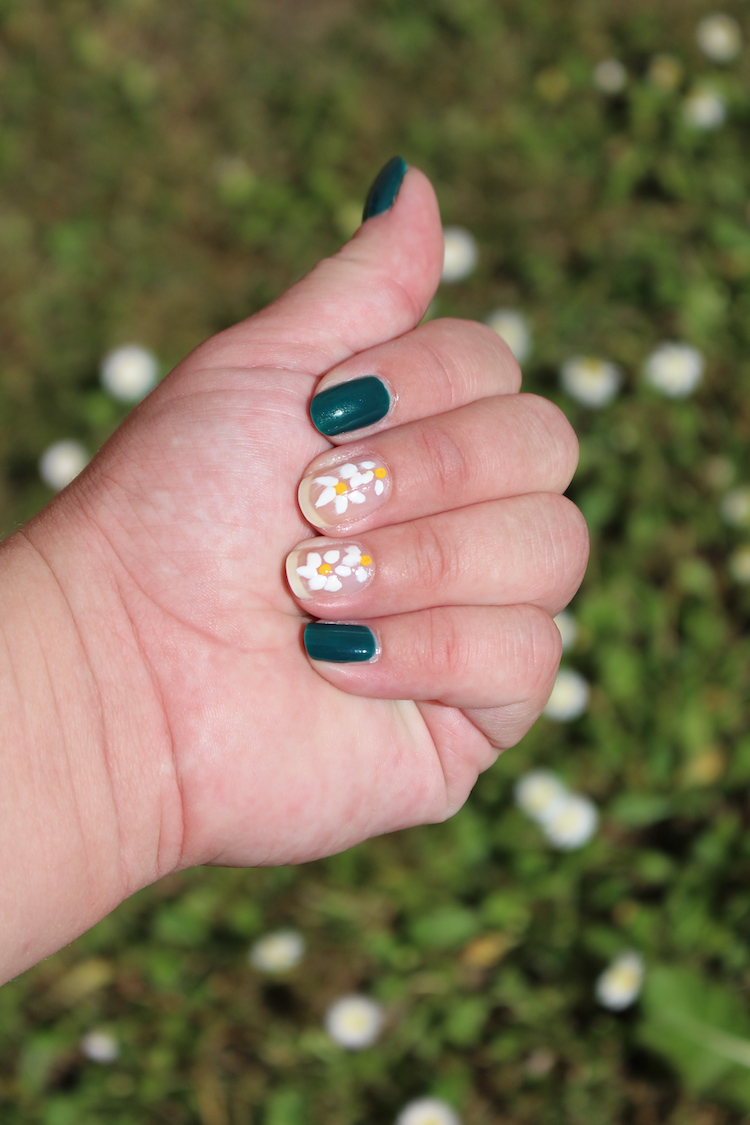 NOTD Daisies