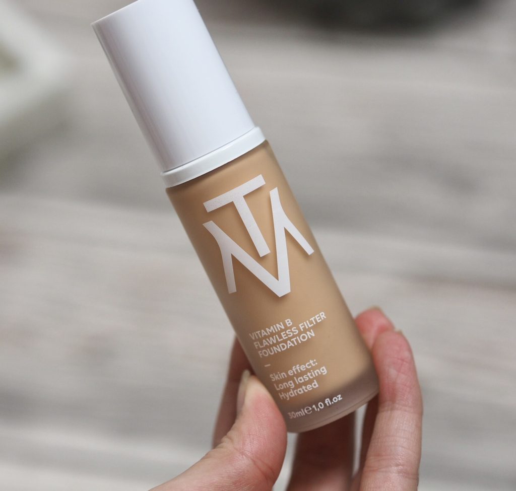 Vitamin B Flawless filter foundation