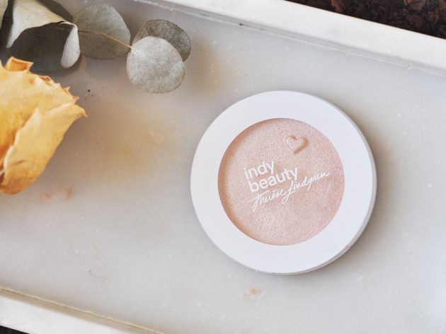 Indy Beauty highlighter
