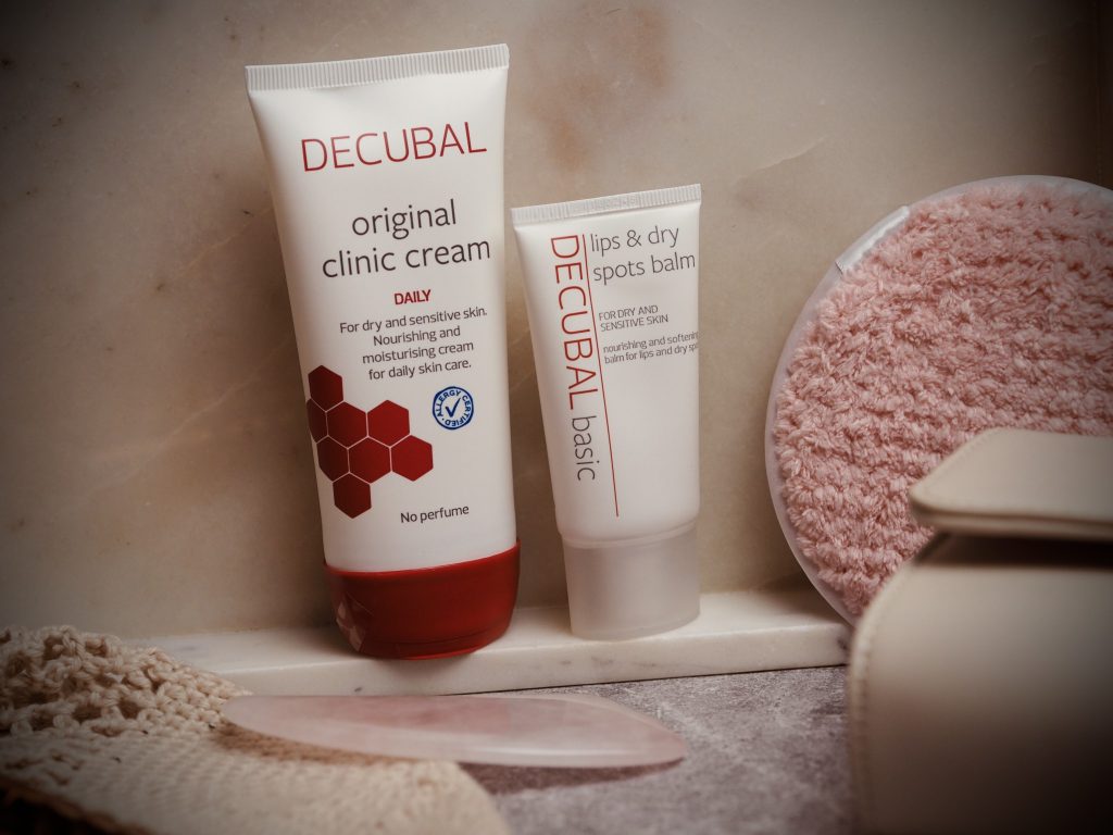 Decubal lips & dry spots balm