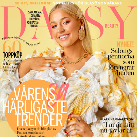 Daisy Beauty 1/2022 med Klara Hammarström på omslaget