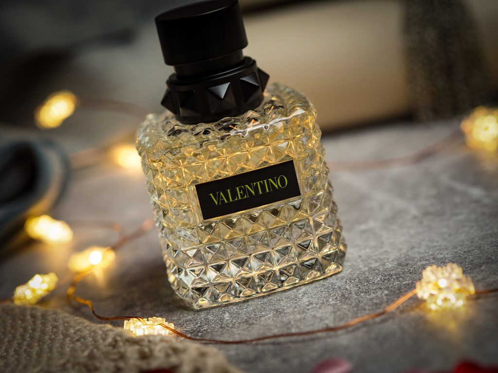 Valentino Born in Roma Yellow dream