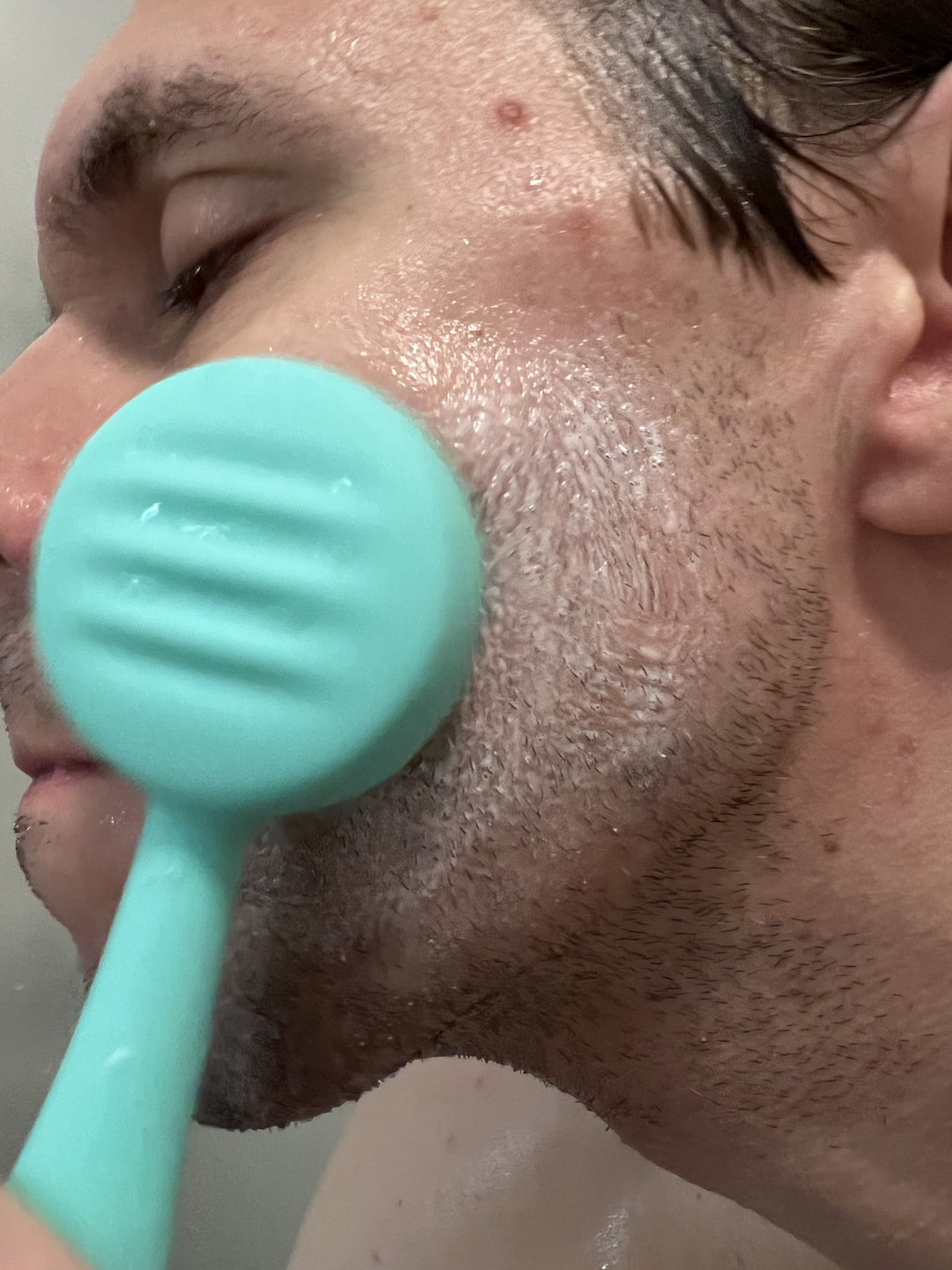 PMD Clean facial cleansing device