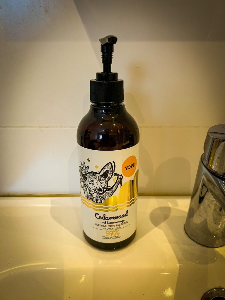 YOPE Shower Gel Cedarwood & Bitter Orange