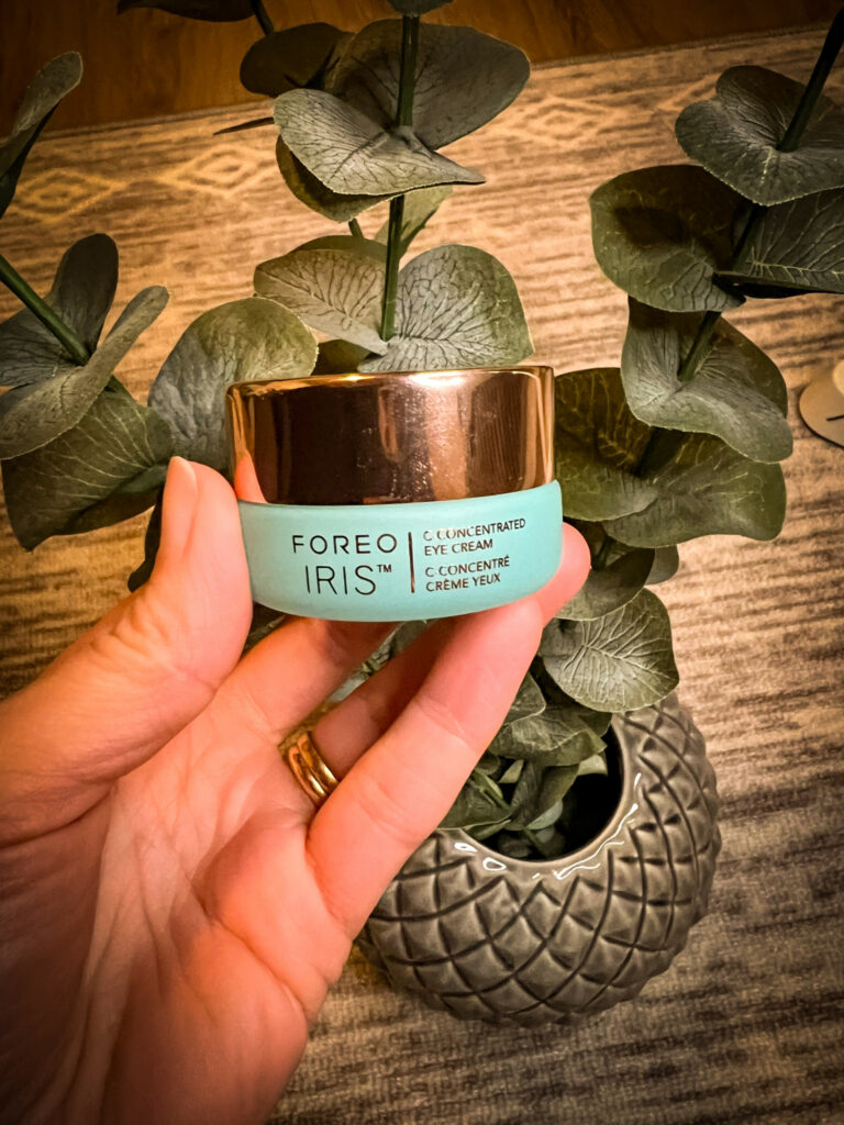 Foreo Iris C concentrate eye cream