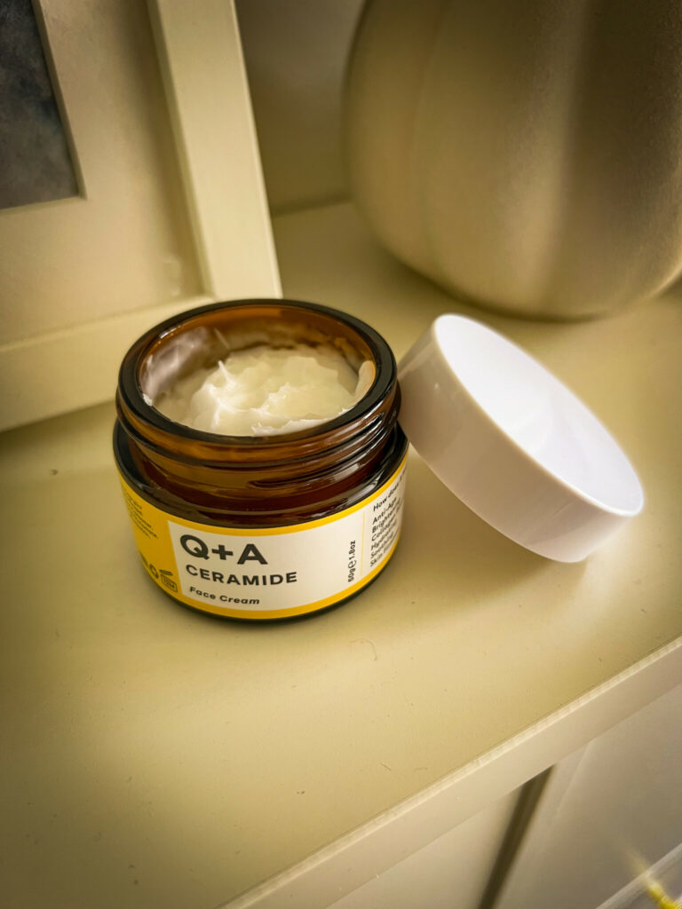 Q+A Ceramide defense face cream