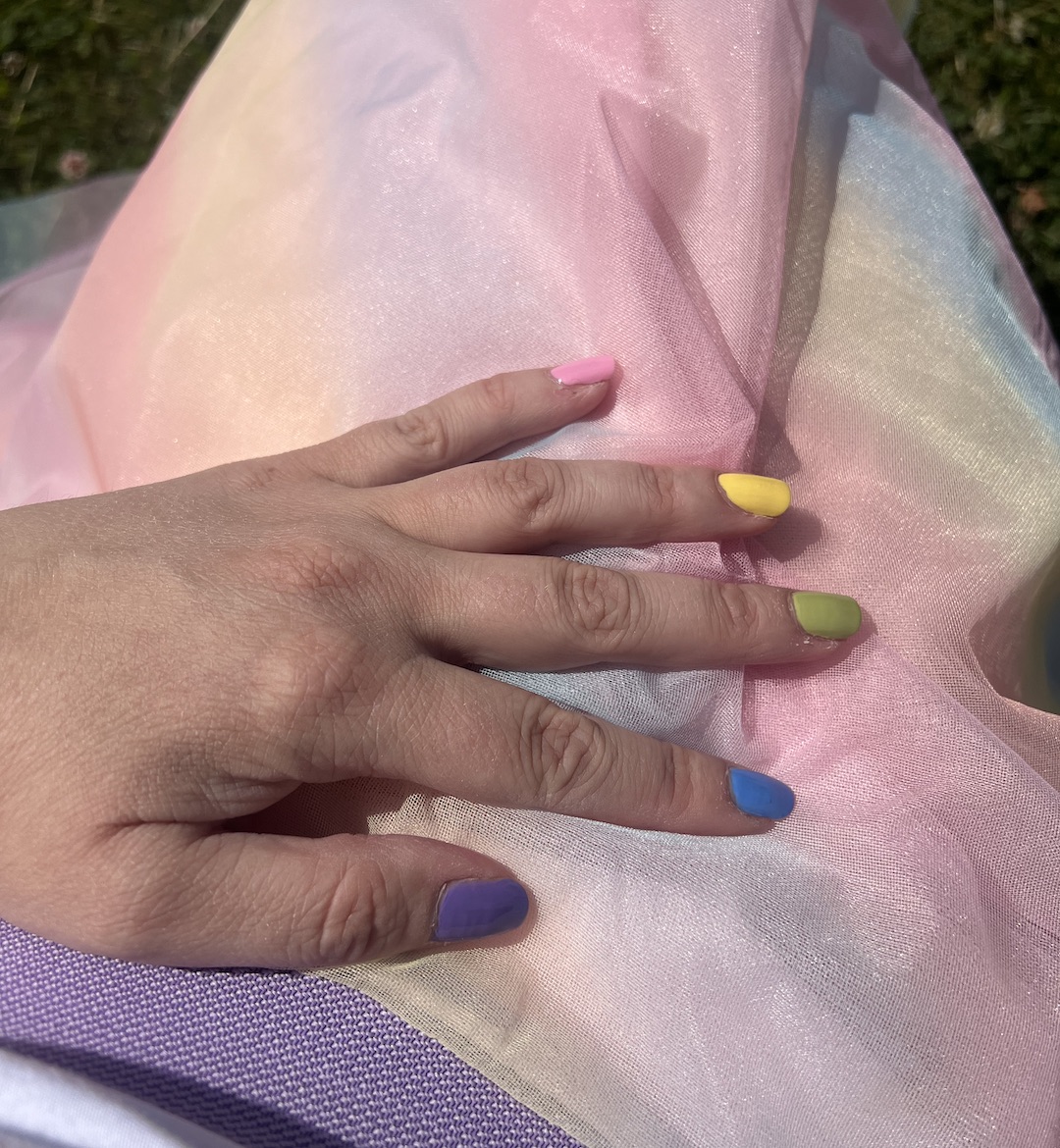 NOTD Pastellig skittles regnbåge 