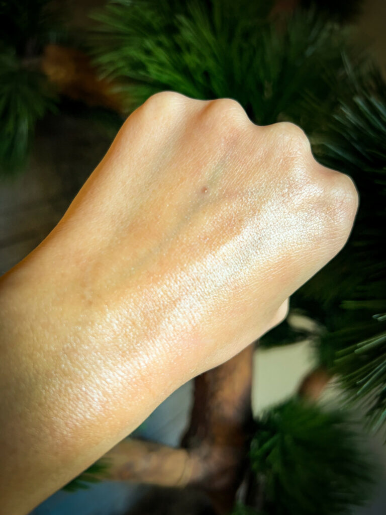 Glow & plump glass skin drops