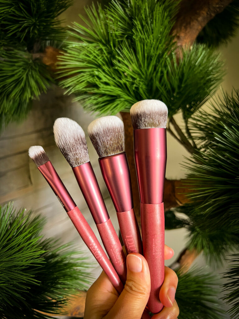 Idun pro tapered powder brush