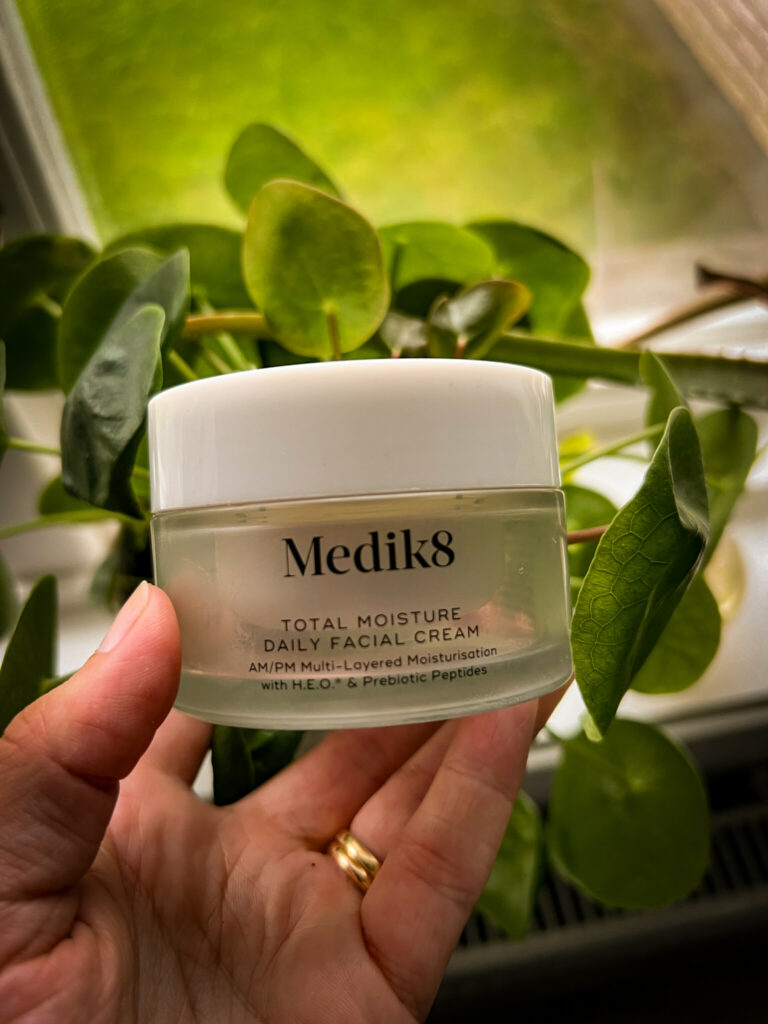 Total moisture daily facial cream