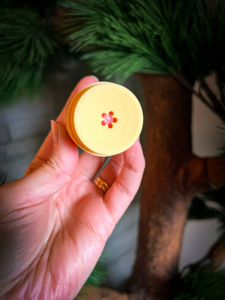 Essence aloha babes lip balm