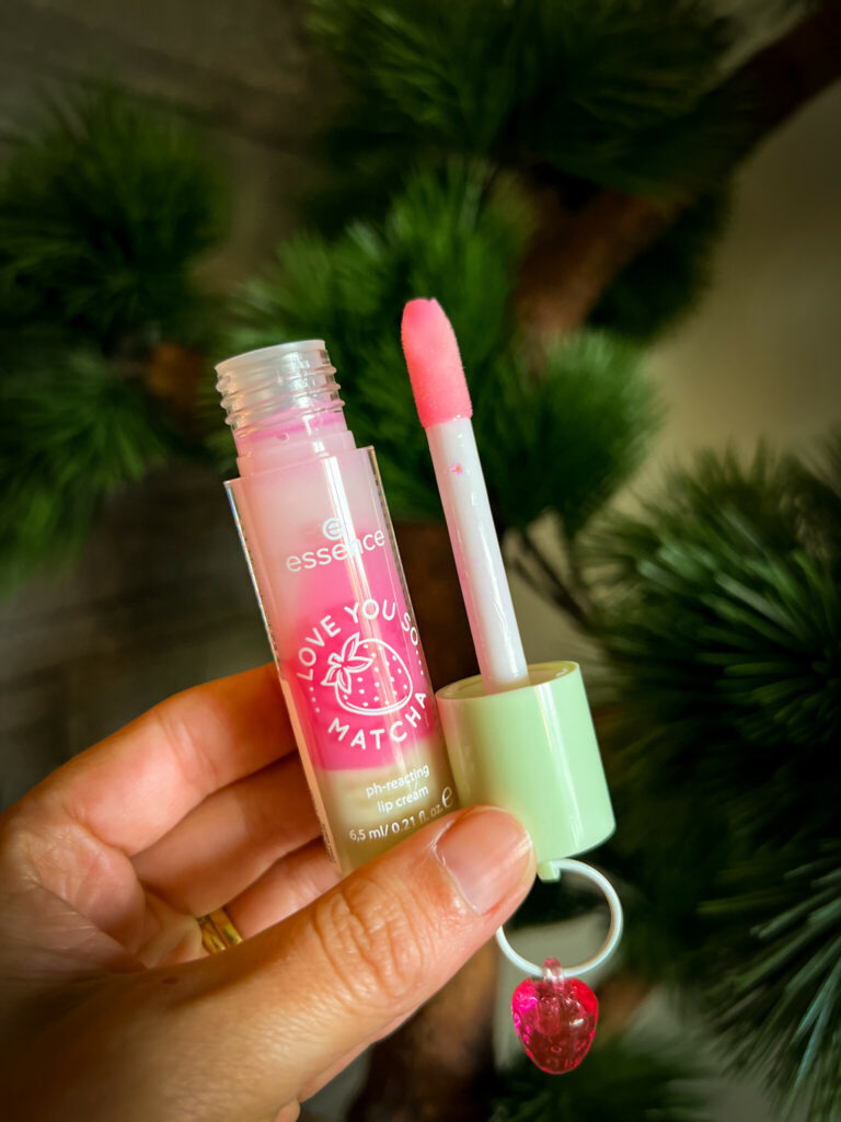 Essence love you so match-a